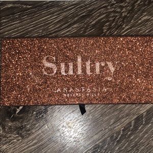Anastasia Beverly Hills Sultry Eyeshadow Palette